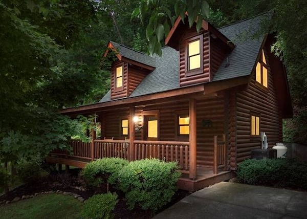 7 Romantic Things to Do in Gatlinburg with Your Sweetheart